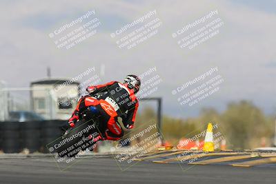 media/Mar-01-2025-Race Pace (Sat) [[ebf7b6e548]]/17-Vested (Turn 16) 210pm/